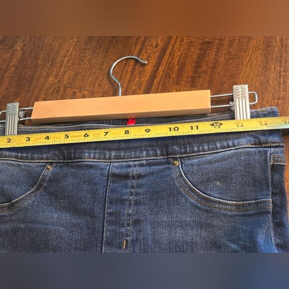 SPANX Distressed Ankle Released Hem Skinny Jeans size M - Picture 9 of 9